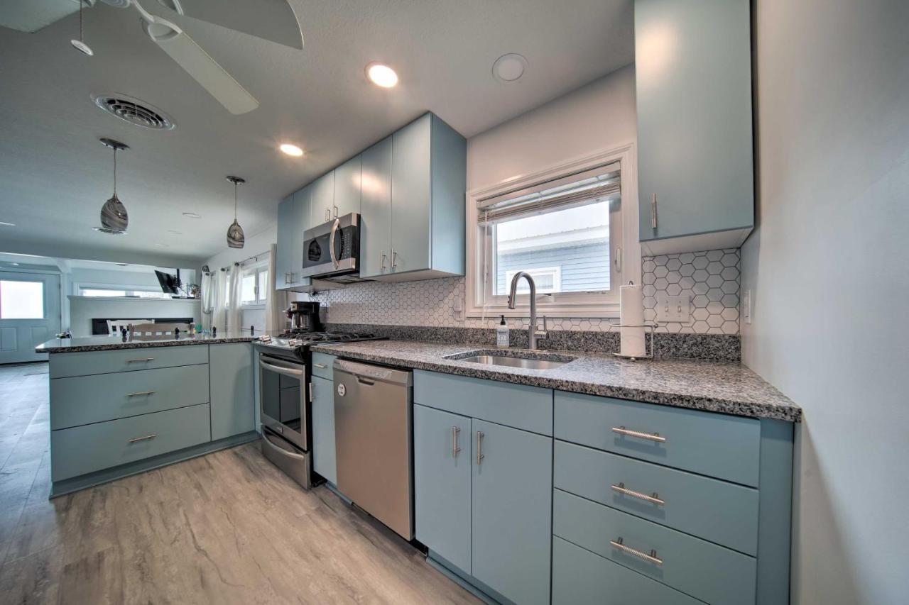 Sunny, Modern Waterfront Cottage With Grill In Erie! Exterior photo