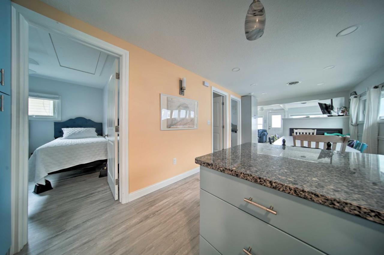 Sunny, Modern Waterfront Cottage With Grill In Erie! Exterior photo